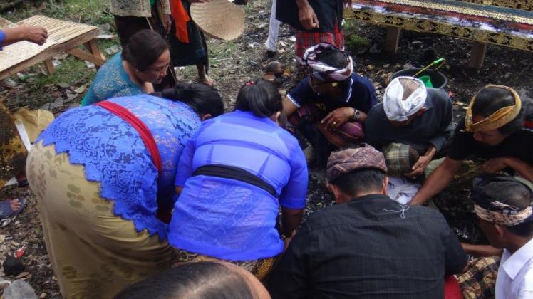Ubud Bali Cremation (15)